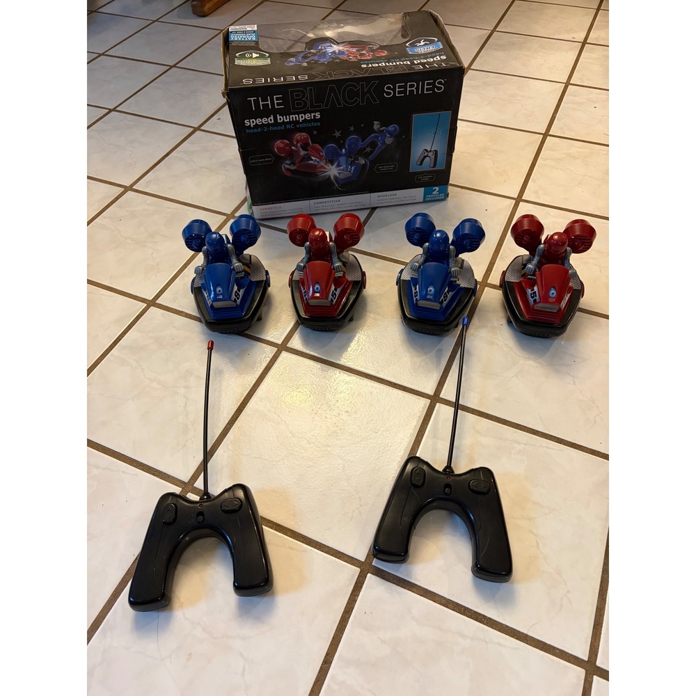 The Black Series Speed Bumpers Head-2-Head RC Vehicles 2-Player Set Red Blue